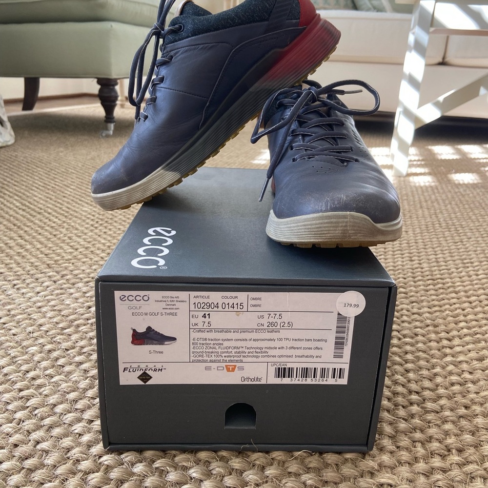ECCO Men's Black and Red Shoes